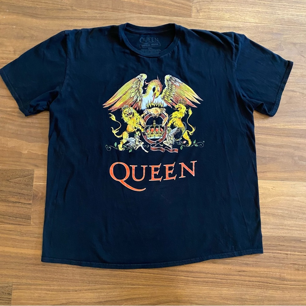 Queen Official Merch Crest Graphic T-Shirt Black XXL